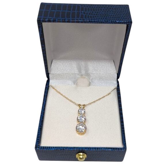 14K Gold JCM Three-Stone CZ Pendant Necklace Dainty Yellow Gold Chain 2g Classic - Picture 1 of 7
